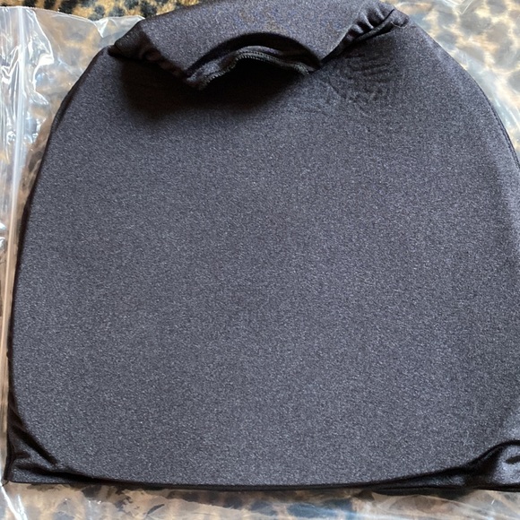 ComfiTech Cold Compression Headache Relief Hat - Picture 5 of 10